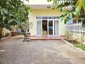 bán gấp biệt thự 252m2 lô góc kdc gia hòa 4 tầng, nội thất đẹp có thang máy, phước long b, quận 9