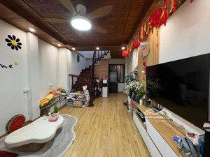 lõi ba đình phố đội cấn, 15 ô tô tránh đỗ trước nhà vf3, 2 thoáng trước sau 38m2*7t