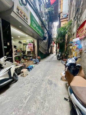 lô góc ba gác phi, thông tứ phía cực gần phố dt 36m2, mt 4,1m, 7,7 tỷ ngọc khánh