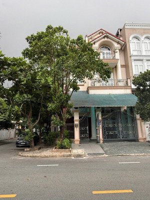 bán biệt thự khu nam thông 3 p tân phú, phú mỹ hưng, quận 7