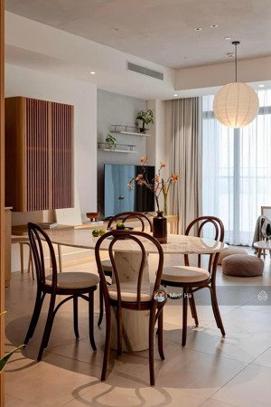 cần bán căn hộ hoàng cầu skyline dt:97m, 3 ngủ căn góc tầng trung đẹp hướng mát lh:0903261466