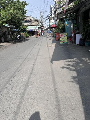 bán nhà 2 tầng, nguyễn văn quỳ, quận 7, đường 8m oto quay đầu, dt: 6x14m (nở hậu), giá: 11 tỷ 5