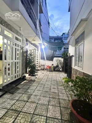 cần bán nhà hẻm ô tô phan huy ích