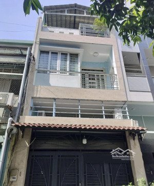 nhà hxh 6m 4 tầng vuông vức (4,3x17) lý thường kiệt p8 tân bình