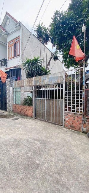 hiếm đất 100m tặng nhà cấp 4 trung tâm đông hòa gần go 3,65 tỷ