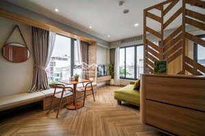 cho thuê căn hộ đầy đủ nội thất ban công / cửa sổ thoáng ngay đảo kim cương