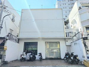 chỉ 9xtr! cho thuê nhà mặt tiền trung tâm quận 1- 9x18m, 2 tầng. đường 2 chiều