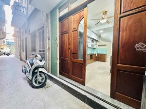 ba gác phi, 2 mặt ngõ trước sau, chỉ 50m ra ô tô, dt 25m2*4t, mt 4,5m, chào 6,7 tỷ