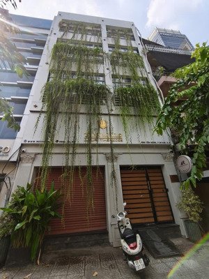 mặt tiền đinh tiên hoàng quận 1 (ngang 6.9 x 20m) 5 tầng, thu nhập trên 720tr/ năm. giá chốt 35 tỷ