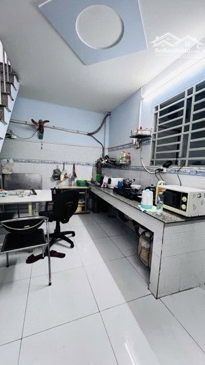 bán 2 căn nhà giá tốt gần quốc lộ 1a sổ riêng vào ở ngay khu vực bình chánh tiện ở, kinh doanh