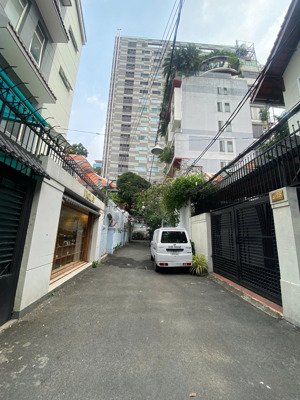 siêu biệt thự khu vip cao thắng, q3, 13x18m acb thuê dài hạn, giá 58 tỷ