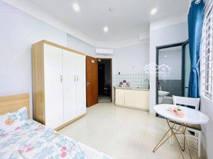 phòng cao cấp 30m2 ngay sân bay tân sơn nhất gần cầu hoàng hoa thám