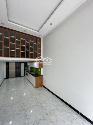 bán nhà phố mậu lương: dt:33m.5 tầng.mt:3m.giá: 9,4 tỷ