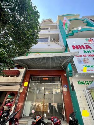 Cho thuê nhà mặt tiền Chu Văn An P. 26 Bình Thạnh 4x20m TL 2L 5PN 4WC giá 30 triệu/tháng

 
Cho thuê nhà mặt tiền Chu Văn An P. 26 Bình Thạnh 4x20m TL 2L 5PN