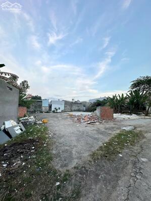 Cho thuê đất trống diện tích lớn ~1000m² ngay tại Đường số 4 – KDC Hồng Phát.