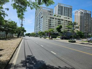 gấp. chủ thiện chí lỗ 2 tỷ bán gấp shophouse midtown phú mỹ hưng mặt đường lớn 125m2 giá 24 tỷ