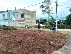 chính chủ cần bán gấp lô đất ba mặt tiền hiếm sát ủy ban hòa sơn 122m², sẵn sổ bán nhanh 1 tỷ 880