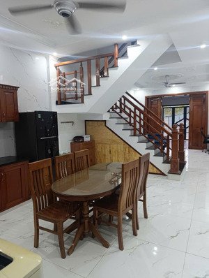 cho thuê nhà 1 trệt 2 lầu. kdc tân long 2, uyên hưng, tân uyên bình dương (cũ), nay thuộc hcm