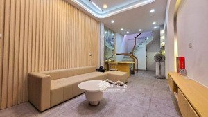 nhà đẹp hai bà trưng - ngõ thẳng - gần mặt phố - sổ đỏ nở hậu - nhà 3 thoáng