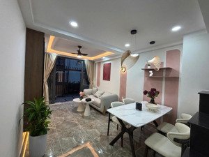 siêu vị trí! nhà 5 tầng (5pn) mới, full nội thất, nh: 4.4mx13m khu phan xích long, pn chỉ 7,35 tỷ