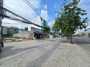 bán nhà mt lương đình của p an phú thủ đức dt 10x20m cn 200m2 vị trí đẹp tiềm năng lớn - 90 tỷ