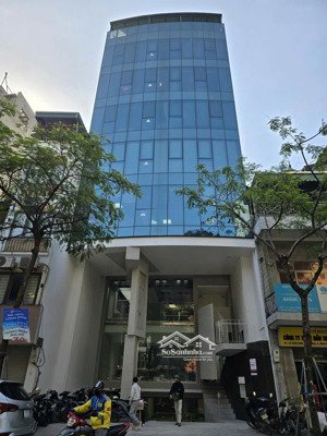 tòa văn phòng mp kd dòng tiền 300tr/th nguyễn văn huyên 188m2 10t thang máy mt8,1m 179 tỷ cầu giấy