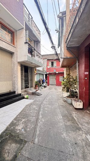 số nhà đẹp vị trí đẹp gần mặt tiền 3/2 thái phiên p2 q11 - 6,35 tỷ