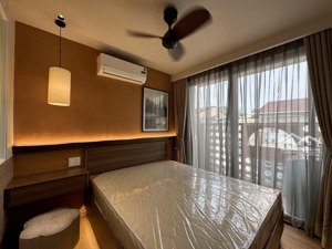 cho thuê căn hộ cao cấp mới 100%, ban công, máy giặt riêng ngay khu tân định sầm uất, ô tô tận nơi