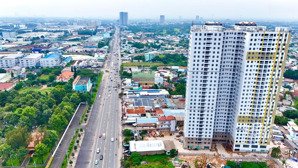 căn hộ ql13 hiếm giá 35tr/m2 - bàn giao full nội thất diamond boulevard thanh khoản tốt
