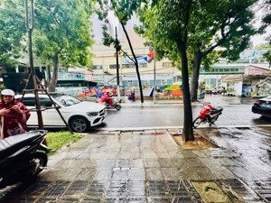 bán nhà khu vực nguyễn văn huyên, cầu giấy, dt 40m, 5t, gần ô tô tránh, ô chờ tm, giá 13 tỷ.