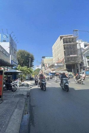 siêu vị trí mặt tiền trần quốc thảo, quận 3 diện tích: 8 x 30m diện tích công nhận: 224,7m²