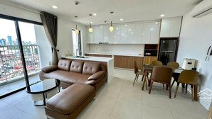 định cư nước ngoài cần bán nhanh căn hộ cao cấp kosmo view hồ tây,chủ thiện chí, tầng trung đẹp