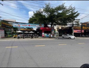 bán lô đất mặt tiền đường 179 hoàng hữu nam, hcm