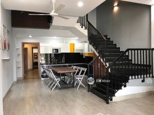 căn hộ 5 tầng gần biển non nước dòng tiền 30 triệu/tháng