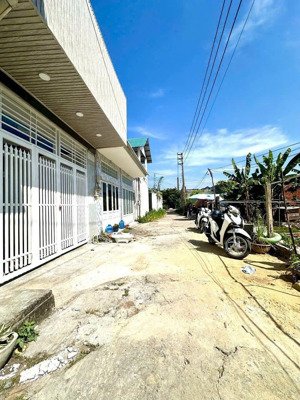 tôi cắn bán nhà tân hiệp 10, đường 7m