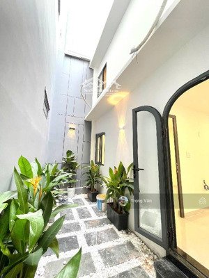 chỉ 8,3 tỷ - đường khánh hội hiếm bán - sổ 67,4m² (6,24 x 12) - nhà đẹp 4 pn