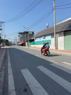 cần bán đất mặt tiền đường dương công khi, xã xuân thới thượng, hóc môn, thích hợp xây kho xưởng