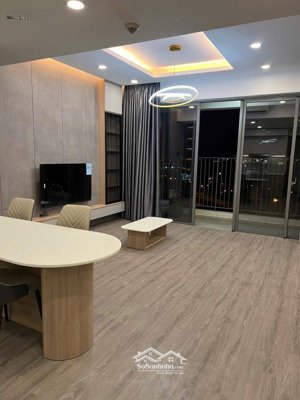 chủ nhà cần tiền nên bán gấp căn hộ ở masteri thảo điền, giá siêu tốt