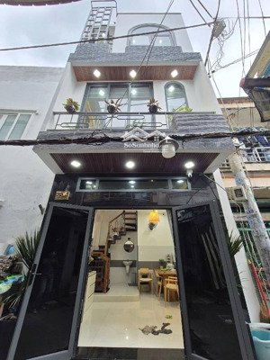 quận 10, nhà nguyễn tri phương, ngay đại học kinh tế, nhà mới đẹp ở liền, sổ hoàn công đủ