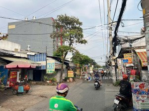 bán cặp nhà mt chiến lược - ngang 8,5m cực hiếm - đã tách 2 sổ giá tốt khu vực - vị trí kinh doanh