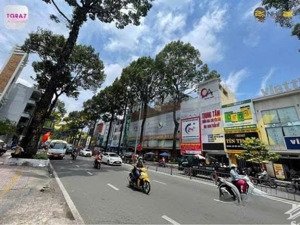 bán gấp tòa khách sạn đường 3/2 hải châu,6 tầng, 15 phòng, khu vực sầm uất, dòng tiền ổn định