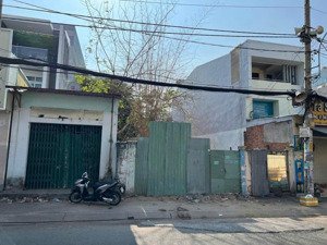 bán nhà mặt tiền khu vực tiềm năng phát triển lớn tại quận 9 - mt hồ bá phấn- 12x20m- giá 35 tỷ tl