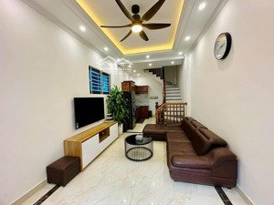 cực hot nhà đẹp #phanđìnhgiót hà đông 35m/5 tầng, oto đỗ cửa, lô góc full nội thất