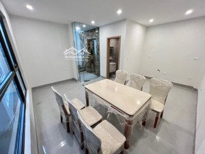 nhà 6 tầng xây mới cầu giấy 37.6m2 - 9.5 tỷ dịch vọng, cầu giấy ngõ nông mặt tiền siêu rộng nhà