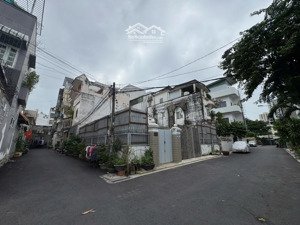 bán lô đất góc 2 mặt tiền ngay trần não, q.2 - 11x15m, xd hầm 6 tầng mđ 92% - 30 tỷ