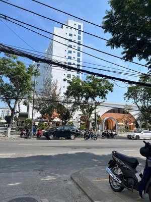 chuyển nhượng siêu phẩm mt nguyễn văn thoại sát biển mỹ khê - tặng ngay khách sạn sẵn nguồn thu