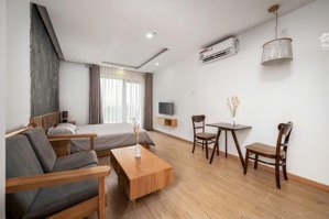 cho thuê chung cư mini 40m2 ban công thoáng mát full nội thất ngay phan xích long lh 