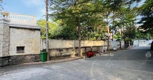 duy nhất! khuôn đất 700m2 khu compound ven sông, bình trưng tây q2 - 18x46 - giá chỉ ~ 84tr/m2