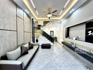 nhà 4 tầng xây mới mặt ngõ hồ sen - cách mặt đường chỉ 30m không ngoặt