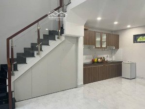 bán nhà đường nguyễn tuyển phường bình trưng tây quận 2